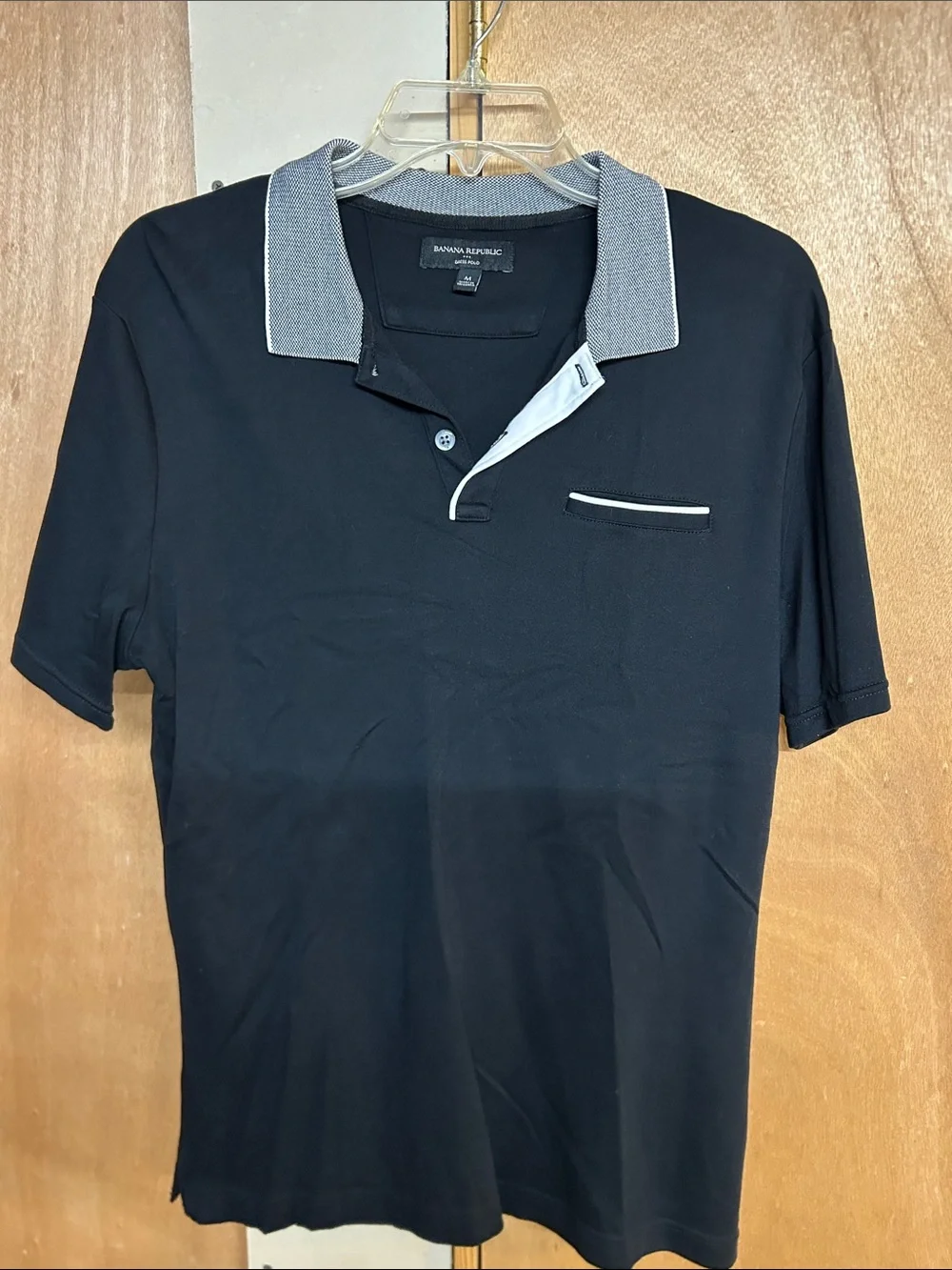 Banana Republic Men’s size M Black Polo with Gray Contrast Collar